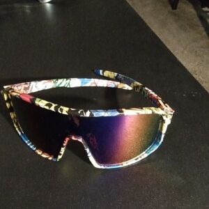 Vibrant Patterned Shield Sunglasses with Mirrored Gradient Lens